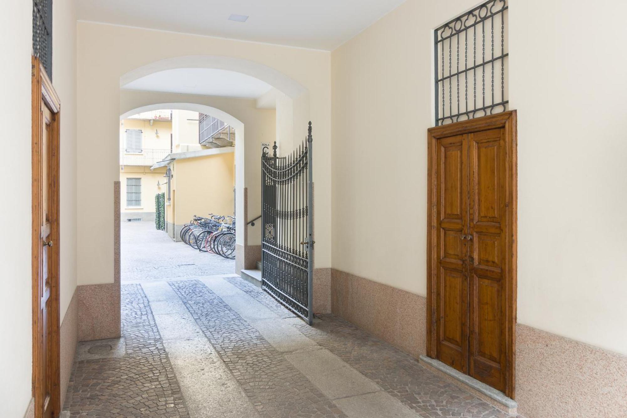 Art Combo In Porta Venezia, Apartment Milan
